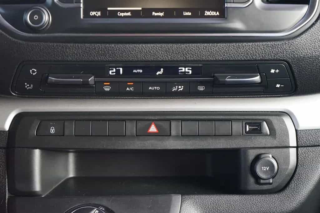 Opel Zafira Life 2.0 D AT Bi-Xenon Navi Totwinkel DAB 03/2020-photo-11