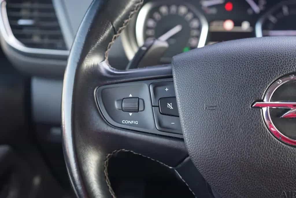 Opel Zafira Life 2.0 D AT Bi-Xenon Navi Totwinkel DAB 03/2020-photo-21