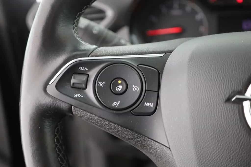 Opel Crossland 1.2 T Edition Klimaaut. Sitzheizung 06/2020-photo-13