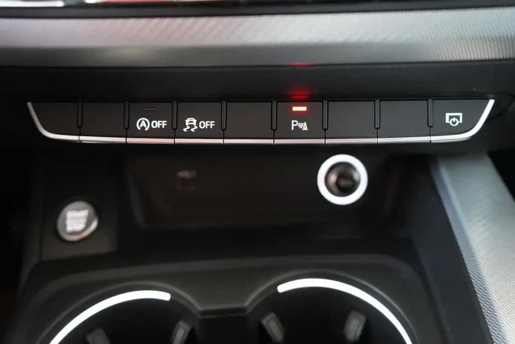 Audi A4 Avant 1.4 TFSI Bi-Xenon Navi App-Connect PDC 05/2018-photo-18