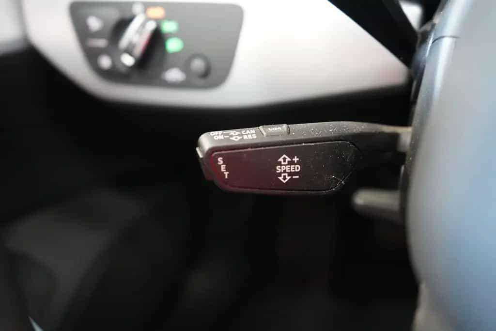 Audi A4 Avant 1.4 TFSI Bi-Xenon Navi App-Connect PDC 05/2018-photo-26