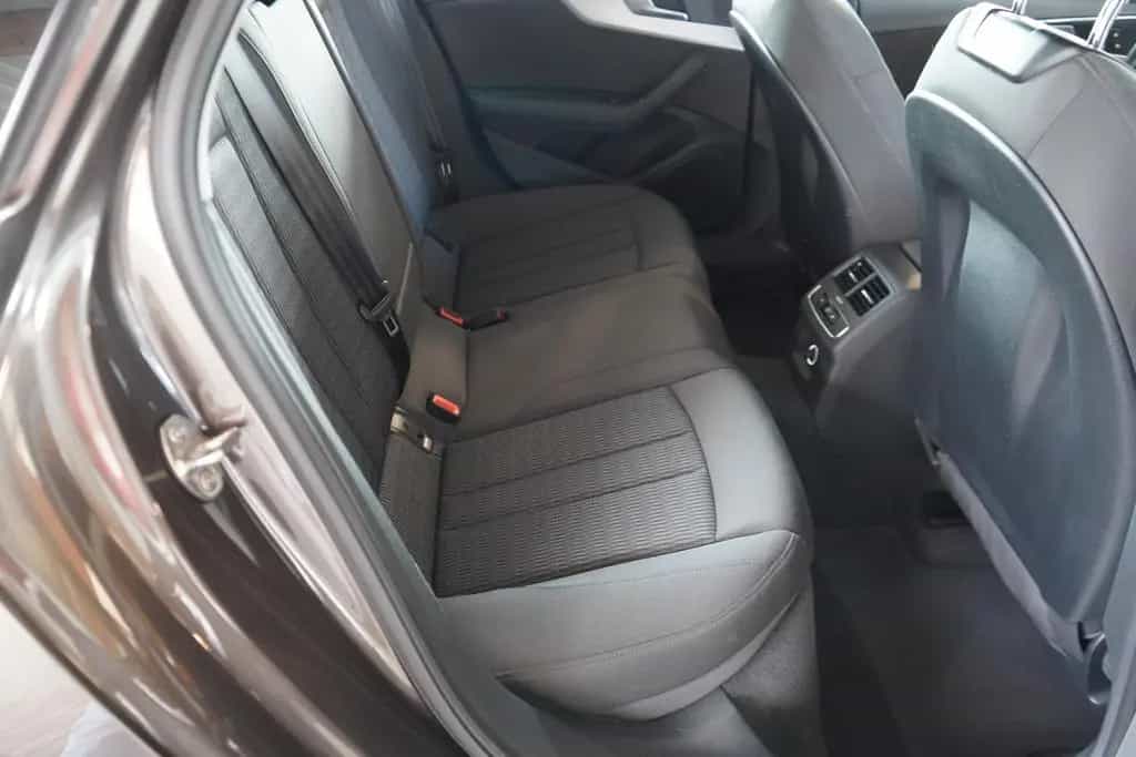 Audi A4 Avant 1.4 TFSI Bi-Xenon Navi App-Connect PDC 05/2018-photo-32