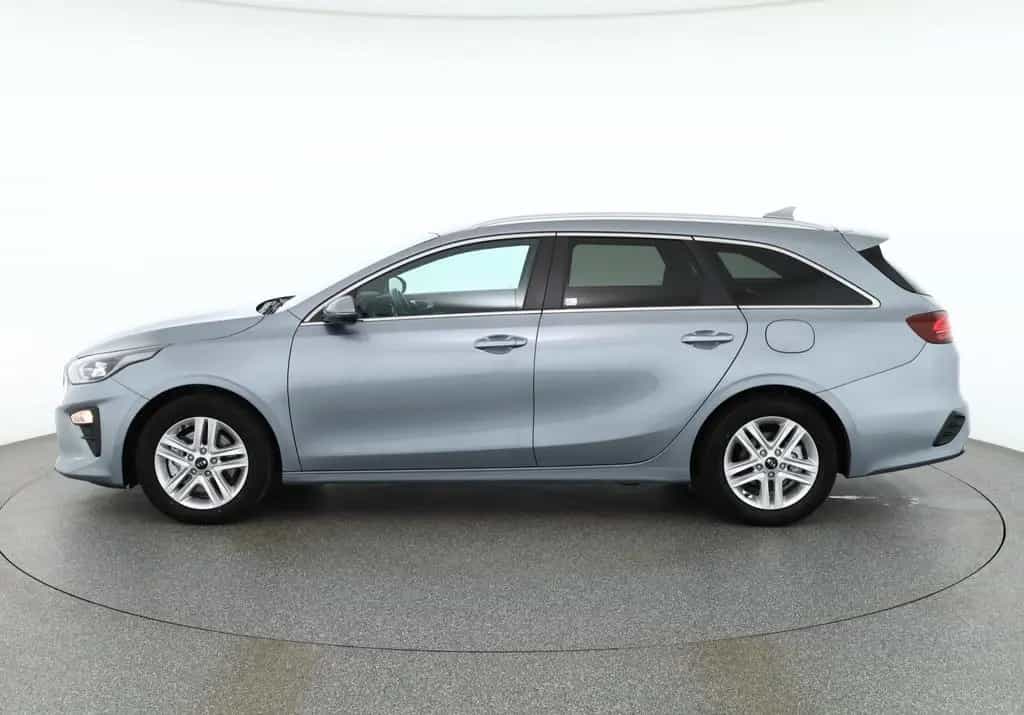 Kia Ceed SW 1.5 T-GDI LED Navi Sitzheizung AHK DAB 03/2022-photo-1