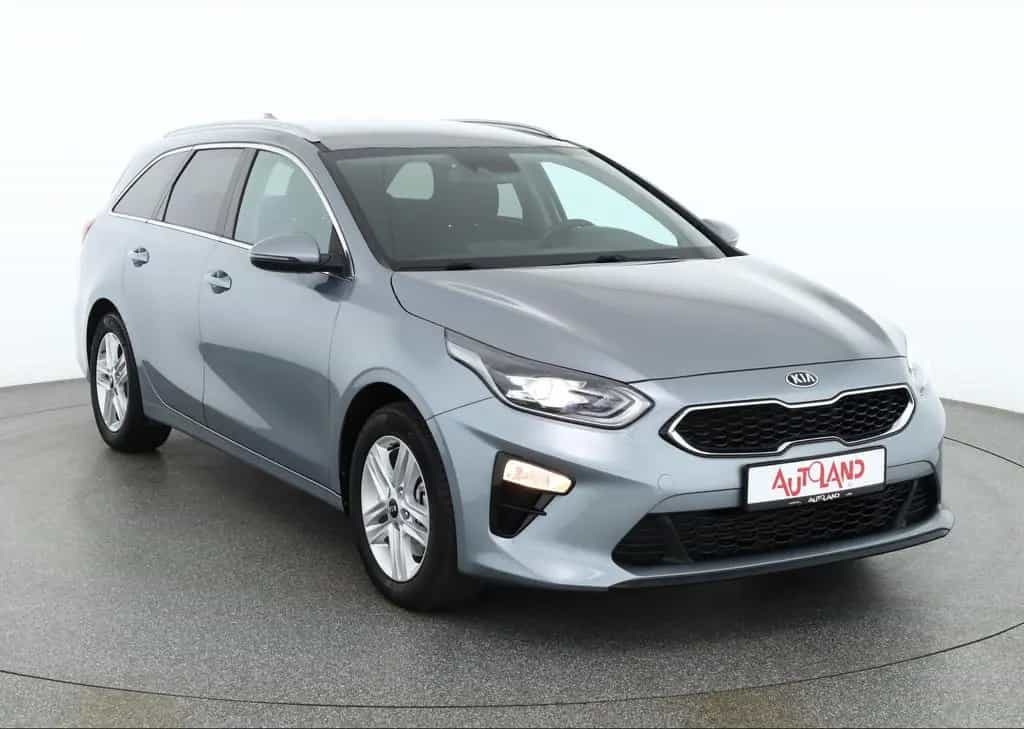 Kia Ceed SW 1.5 T-GDI LED Navi Sitzheizung AHK DAB 03/2022-photo-6