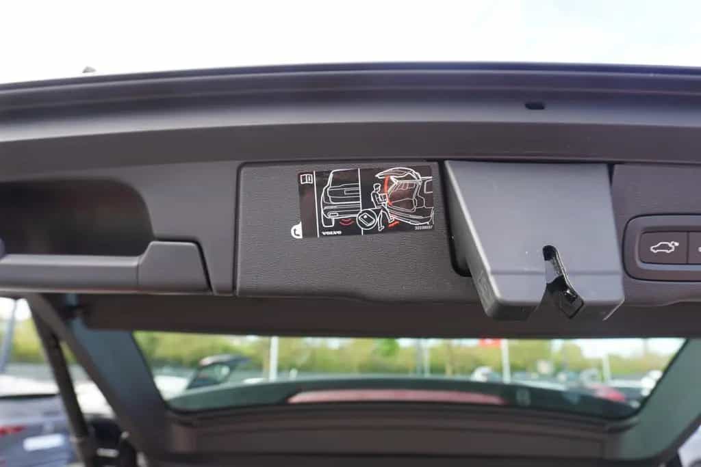 Volvo XC60 2.0 R Design AWD HarmanKardon ACC LED AHK 10/2019-photo-10