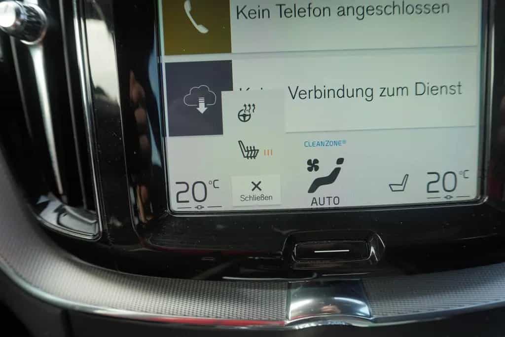Volvo XC60 2.0 R Design AWD HarmanKardon ACC LED AHK 10/2019-photo-26