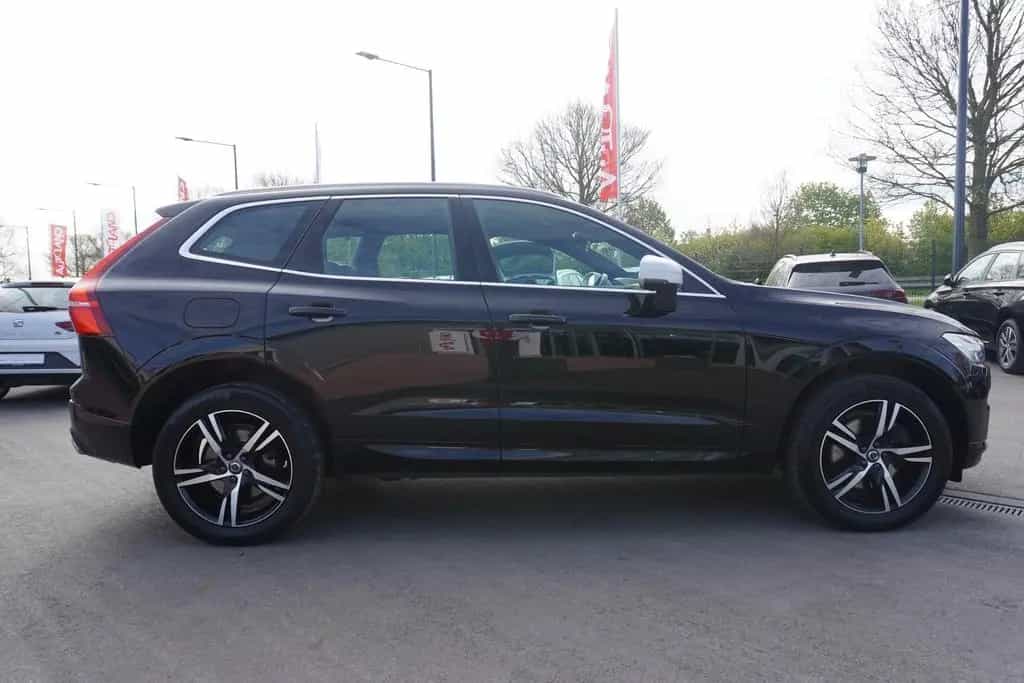 Volvo XC60 2.0 R Design AWD HarmanKardon ACC LED AHK 10/2019-photo-3