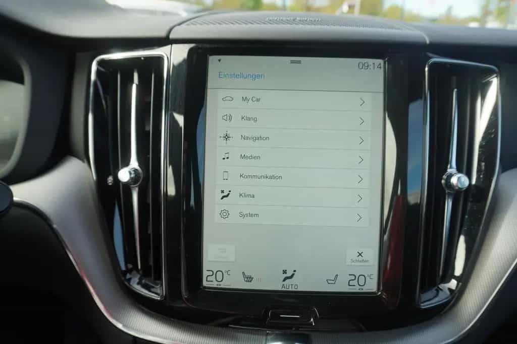 Volvo XC60 2.0 R Design AWD HarmanKardon ACC LED AHK 10/2019-photo-30