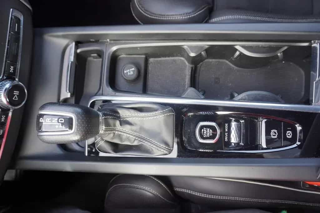Volvo XC60 2.0 R Design AWD HarmanKardon ACC LED AHK 10/2019-photo-32