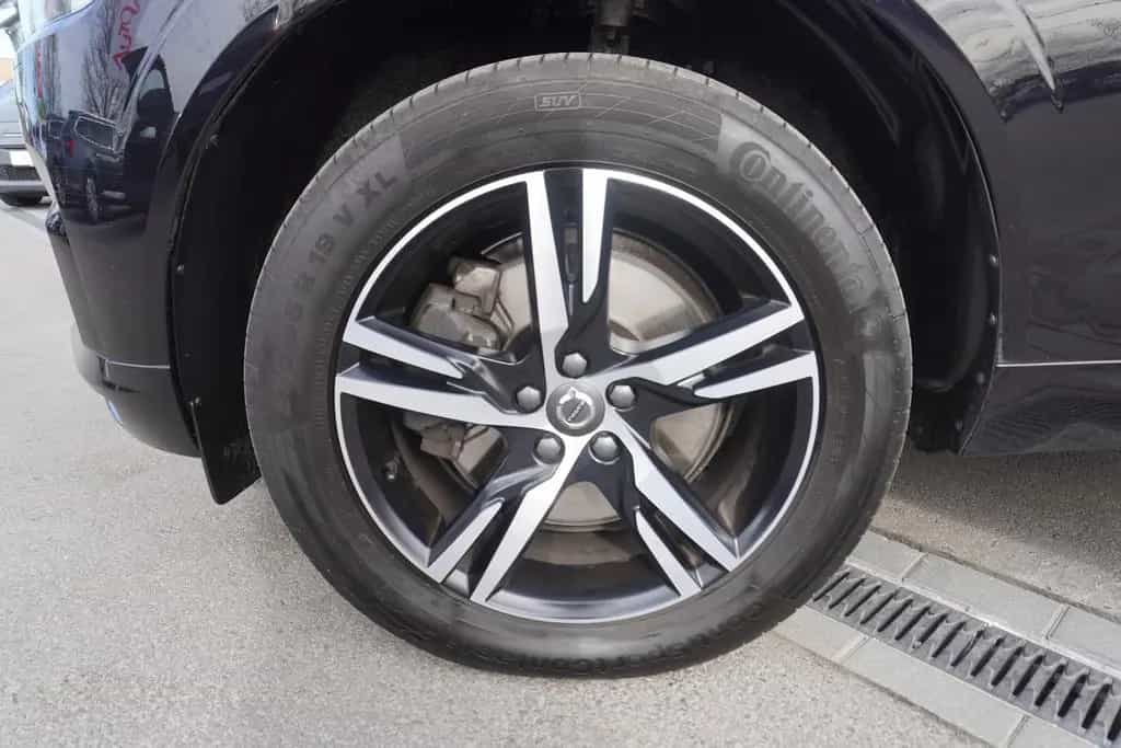Volvo XC60 2.0 R Design AWD HarmanKardon ACC LED AHK 10/2019-photo-36
