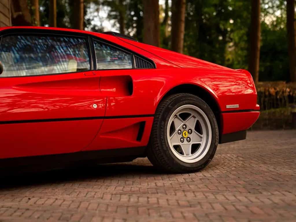 Ferrari 208 GTB Turbo | Perfectly maintained 06/1986-photo-5