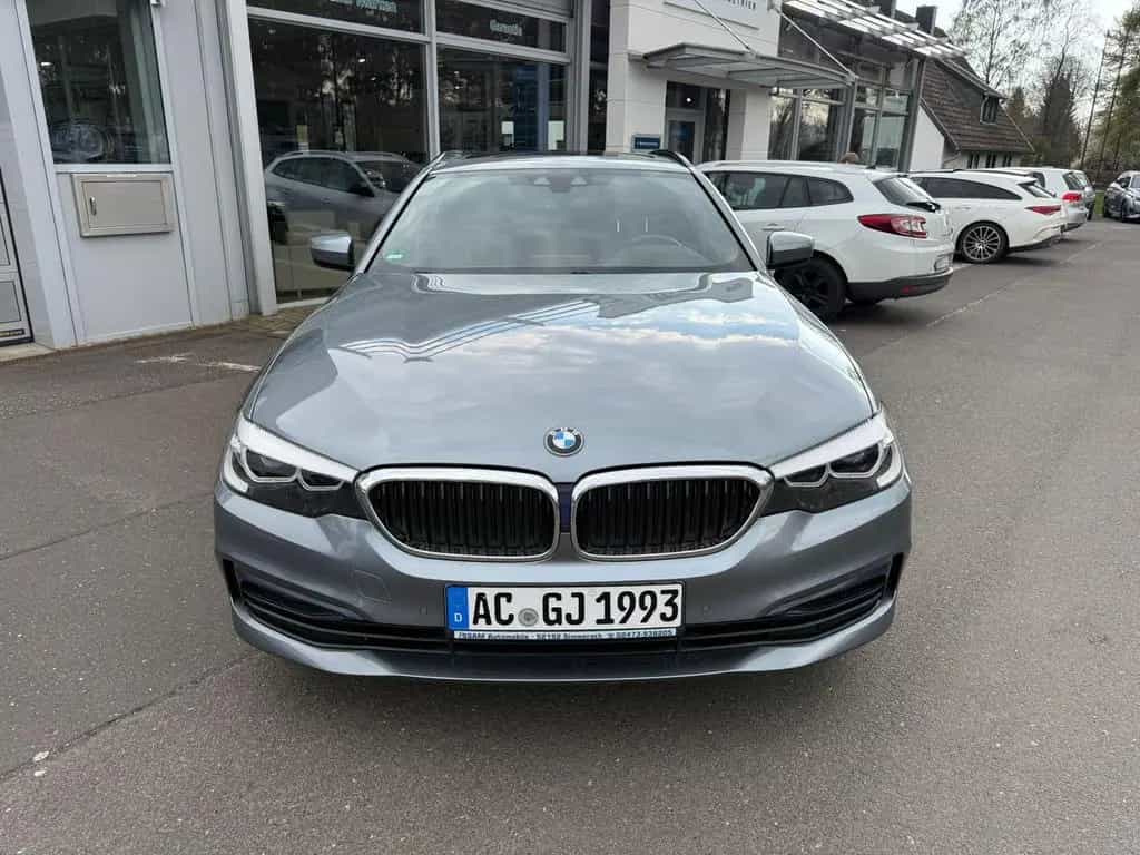 BMW 520 d xDrive Sport Line Automatik*Teilleder*Pano 11/2018-photo-2