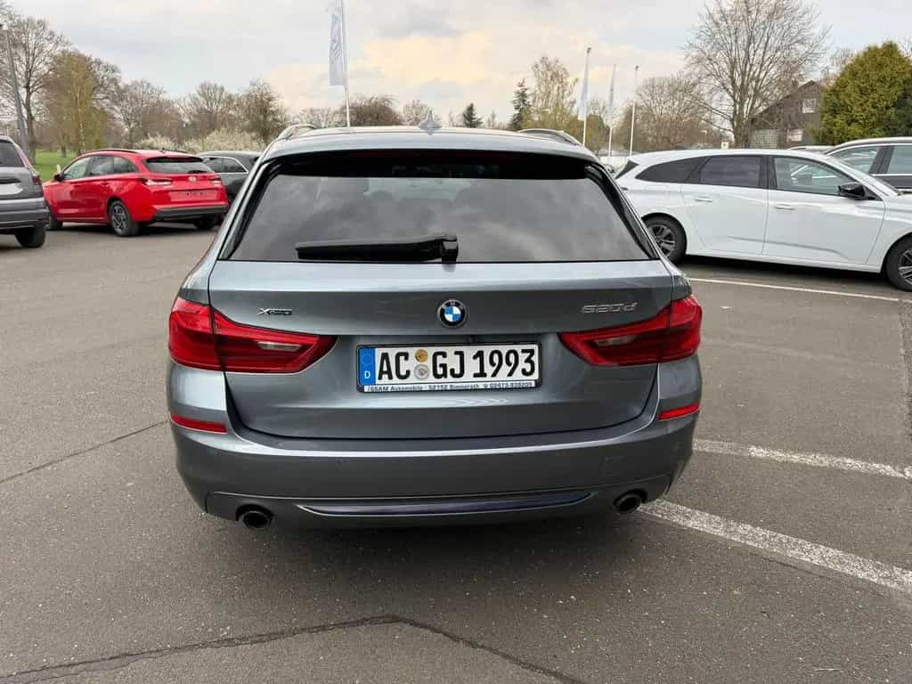 BMW 520 d xDrive Sport Line Automatik*Teilleder*Pano 11/2018-photo-5