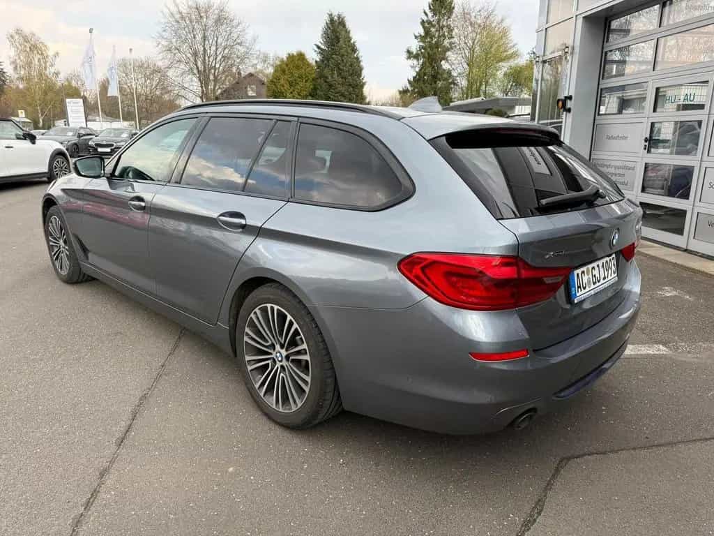BMW 520 d xDrive Sport Line Automatik*Teilleder*Pano 11/2018-photo-6