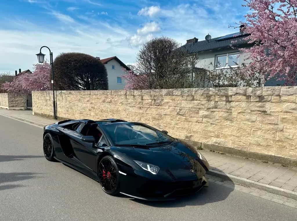 Lamborghini Aventador S Roadster 369000€net*Garantie*1Hd*BRD 09/2018-photo-4