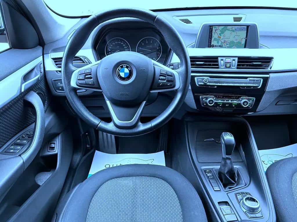 BMW X1 xDrive 20 i Aut. Navi LED Klima Pdc Tüv NEU 10/2016-photo-10