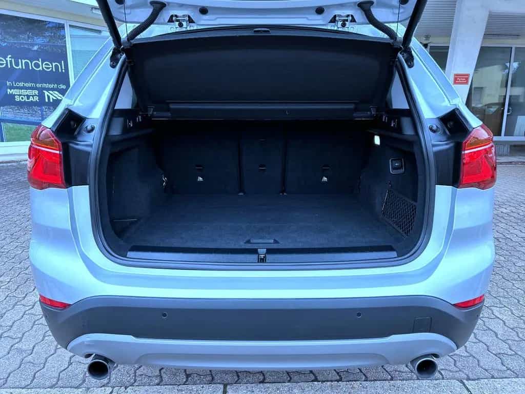 BMW X1 xDrive 20 i Aut. Navi LED Klima Pdc Tüv NEU 10/2016-photo-17