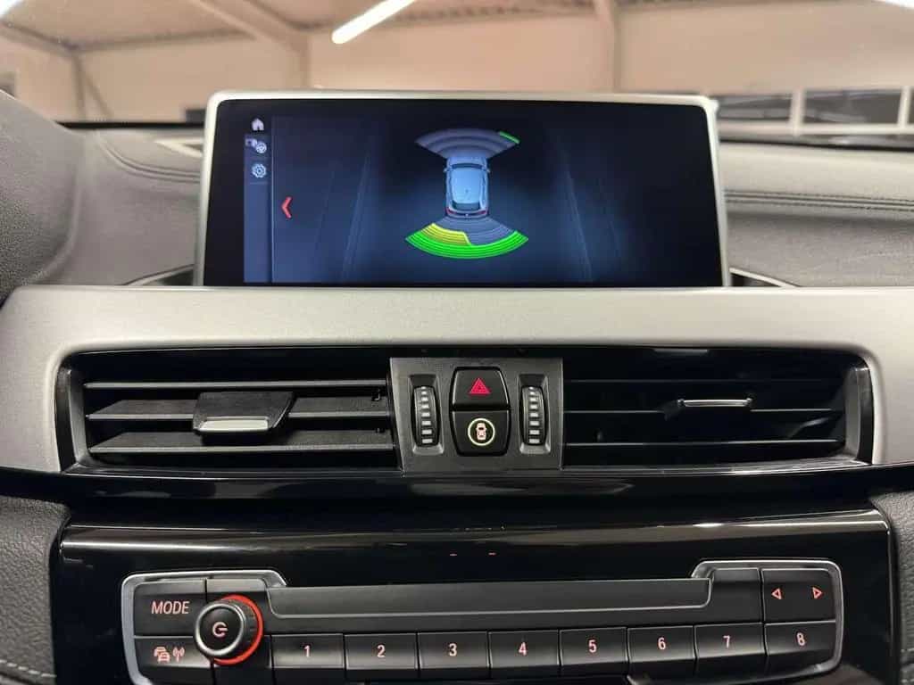 BMW xDrive 20i /LED/Navi/Ahk/VZE/Park-Ass 07/2019-photo-16