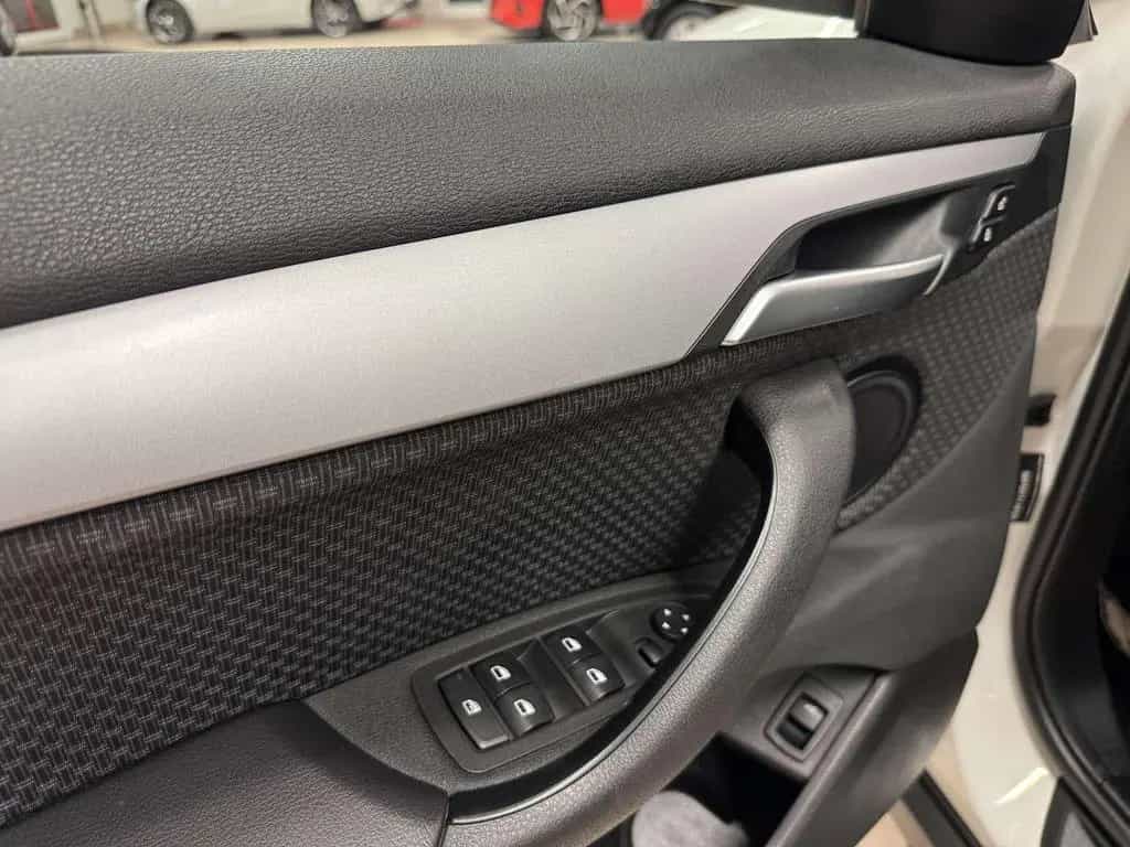 BMW xDrive 20i /LED/Navi/Ahk/VZE/Park-Ass 07/2019-photo-20