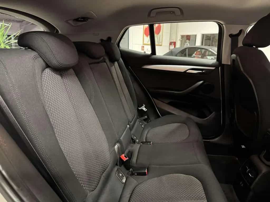BMW xDrive 20i /LED/Navi/Ahk/VZE/Park-Ass 07/2019-photo-24