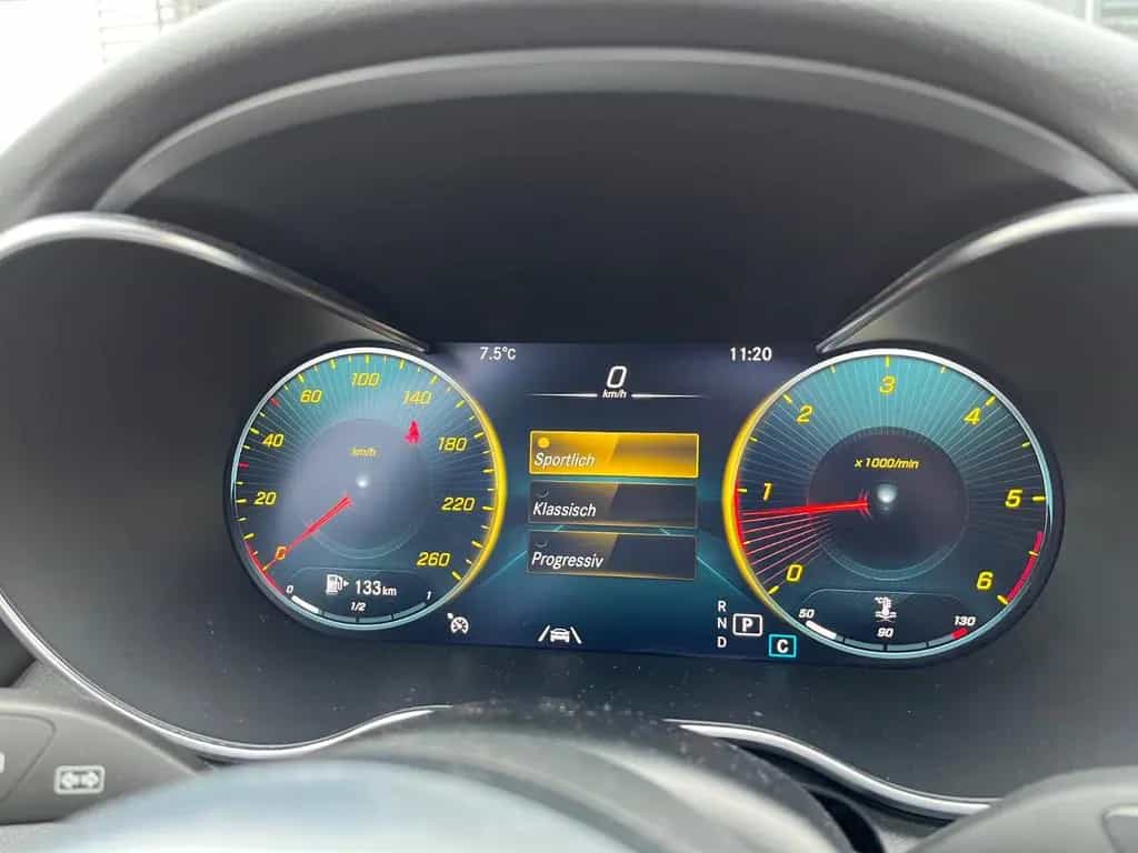 Mercedes-Benz C-Class 300 d 4Matic AMG-LINE PANO*BURMESTER*WIDESCREE 11/2020-photo-25