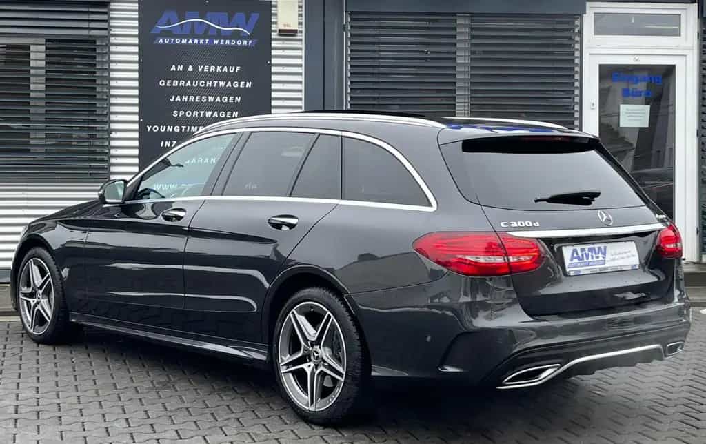 Mercedes-Benz C-Class 300 d 4Matic AMG-LINE PANO*BURMESTER*WIDESCREE 11/2020-photo-3
