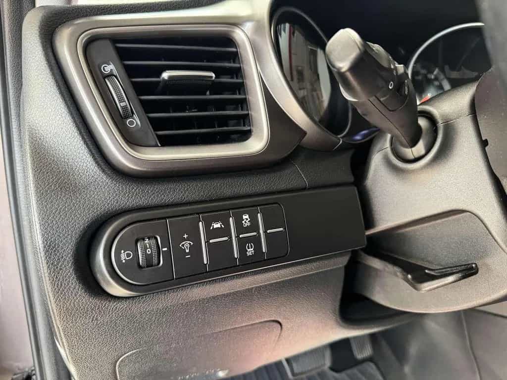 Kia cee´d Autom. /LED/Navi/Spur/Cam/Ahk 04/2021-photo-12