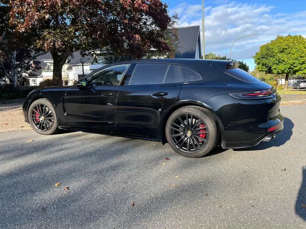 Porsche Panamera GTS Sport Turismo GTS Voll Approved 12/2018-photo-4