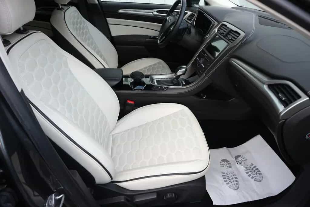 Ford Mondeo Vignale LEDER*ACC*DAB*PREMIUM SOUN*KAMERA 10/2018-photo-4