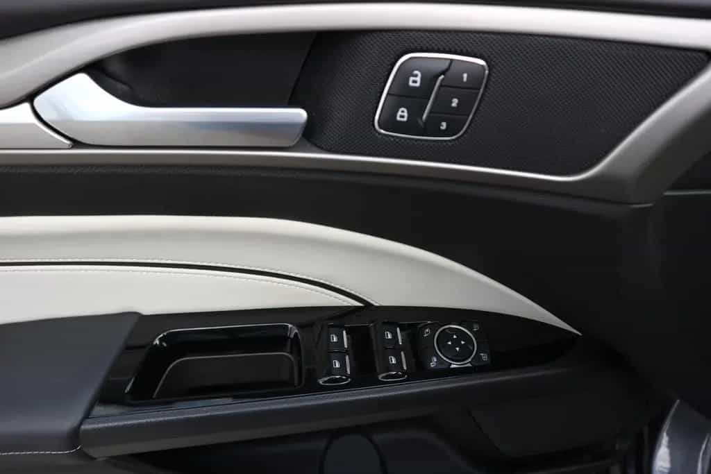 Ford Mondeo Vignale LEDER*ACC*DAB*PREMIUM SOUN*KAMERA 10/2018-photo-6
