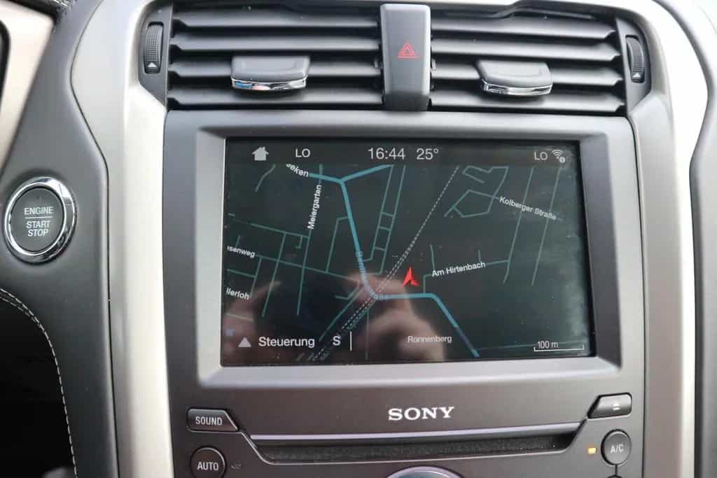 Ford Mondeo Vignale LEDER*ACC*DAB*PREMIUM SOUN*KAMERA 10/2018-photo-7