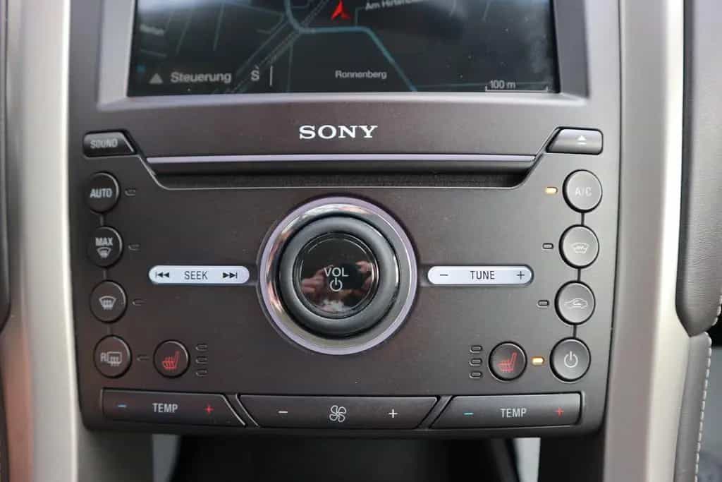 Ford Mondeo Vignale LEDER*ACC*DAB*PREMIUM SOUN*KAMERA 10/2018-photo-9