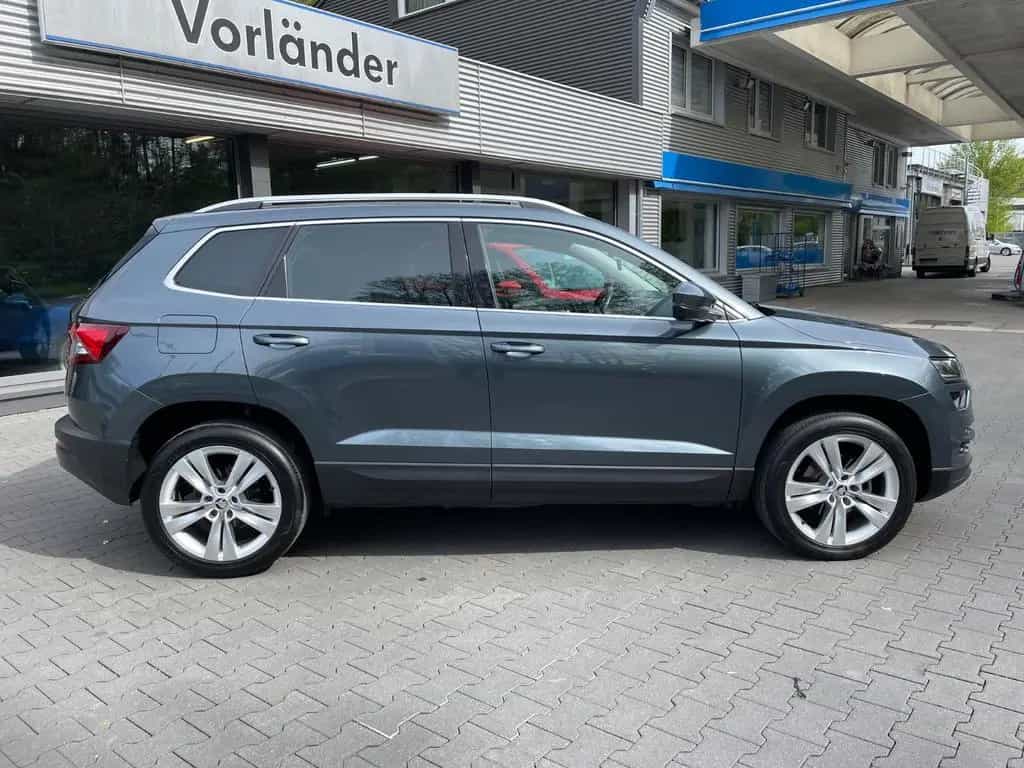 Skoda Karoq 1.5 TSI ACT DSG STYLE *LED NAVI ACC* 07/2020-photo-2