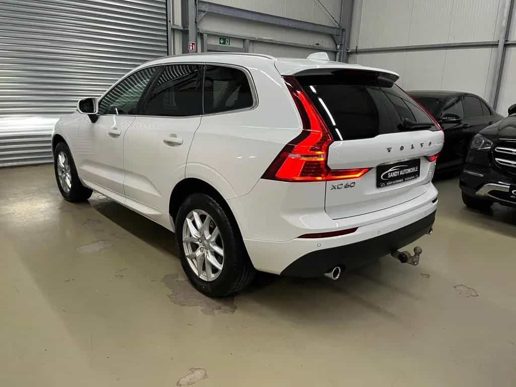 Volvo XC60 Momentum ProKamera/AHK/LED/Harman-Kardon 01/2021-photo-1