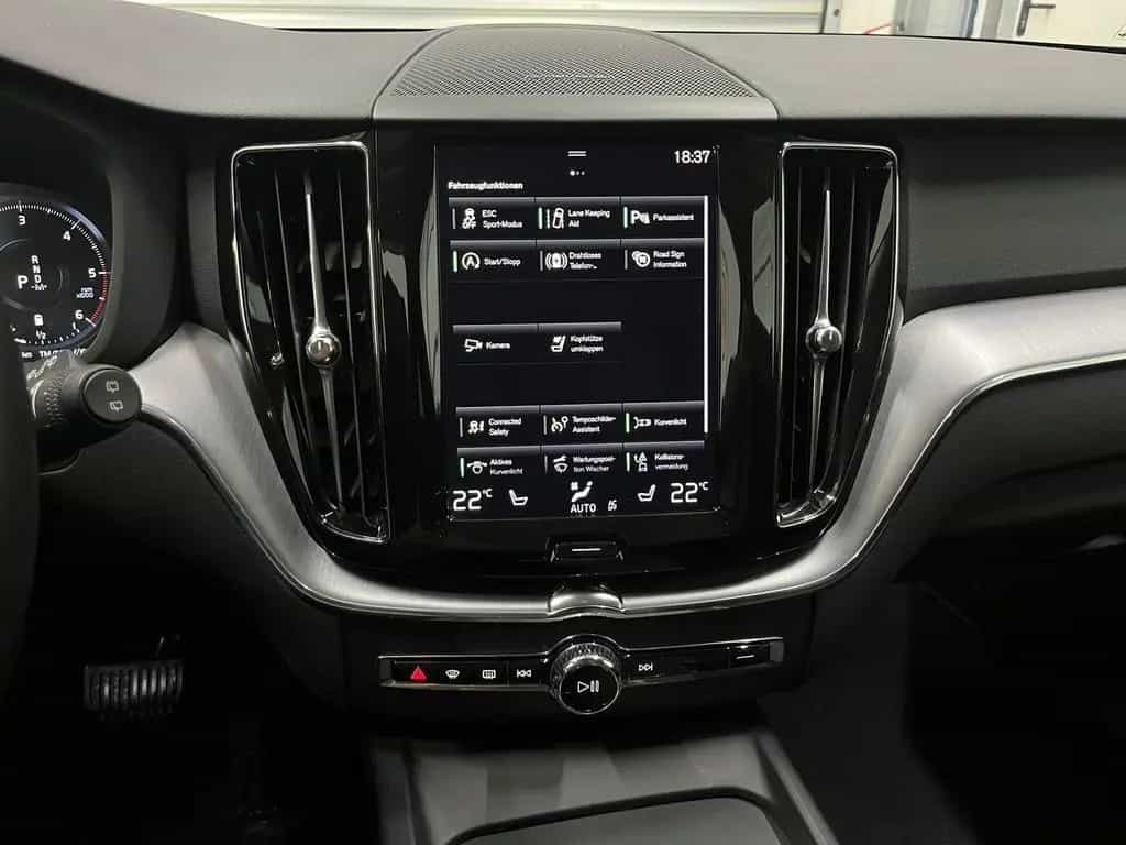 Volvo XC60 Momentum ProKamera/AHK/LED/Harman-Kardon 01/2021-photo-11