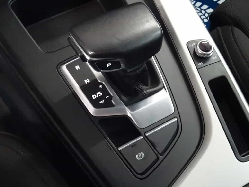 Audi A4 40 2.0 TDI*DIGI*ACC*CAM*KEY*SHA*TWA*FLA* 06/2022-photo-16