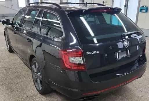 Skoda Octavia Combi RS*Black Paket*AHK*Standheizung* 04/2018-photo-3