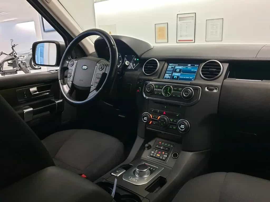 Land Rover Discovery 4 TDV6 SE 1.Hand Scheckheft LR 04/2013-photo-7