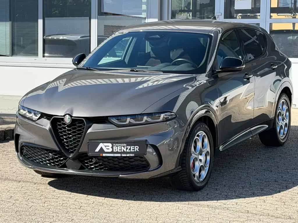 Alfa Romeo Tonale Edizione Speciale/DNA/ACC/APPLE-CAR 07/2022-photo-0