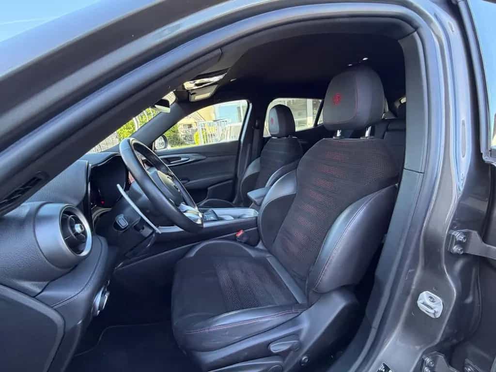 Alfa Romeo Tonale Edizione Speciale/DNA/ACC/APPLE-CAR 07/2022-photo-13