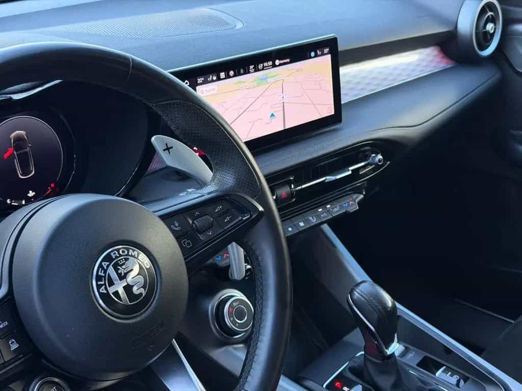 Alfa Romeo Tonale Edizione Speciale/DNA/ACC/APPLE-CAR 07/2022-photo-16