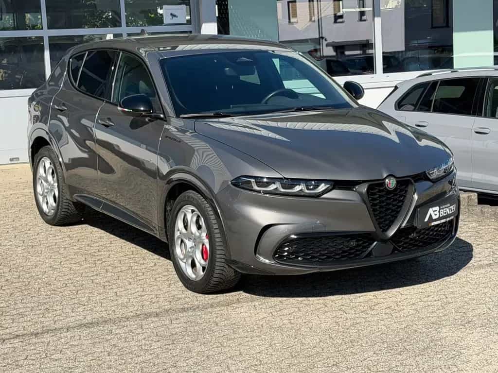 Alfa Romeo Tonale Edizione Speciale/DNA/ACC/APPLE-CAR 07/2022-photo-2