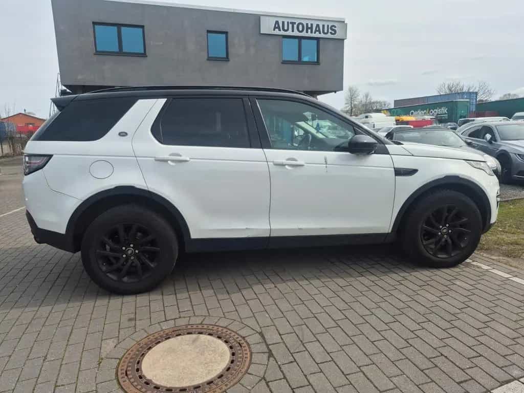 Land Rover Discovery Sport SE AWD Leder Navi Kamera Pano 07/2016-photo-1