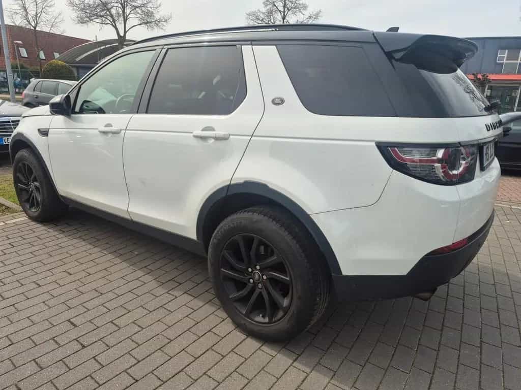 Land Rover Discovery Sport SE AWD Leder Navi Kamera Pano 07/2016-photo-3
