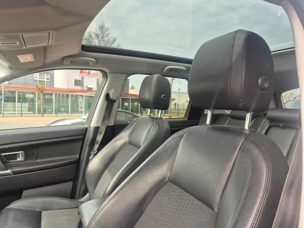 Land Rover Discovery Sport SE AWD Leder Navi Kamera Pano 07/2016-photo-8