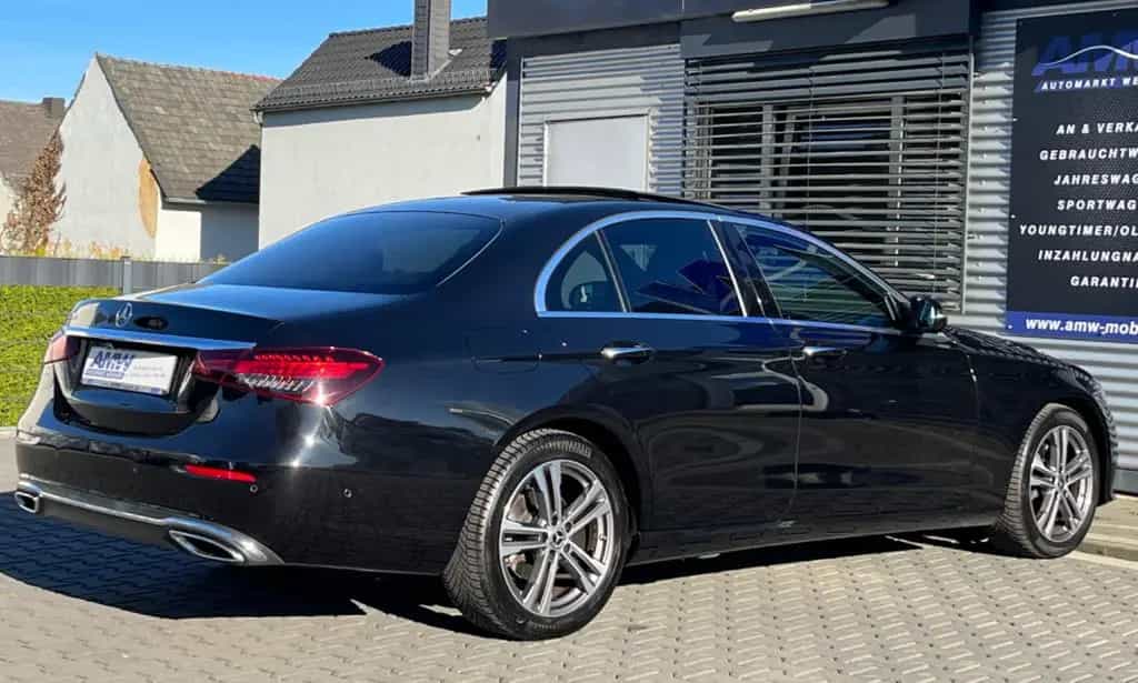 Mercedes-Benz E-Class 220 d Avatgarde*LED*PANO*WIDESCREEN*360° 07/2021-photo-9