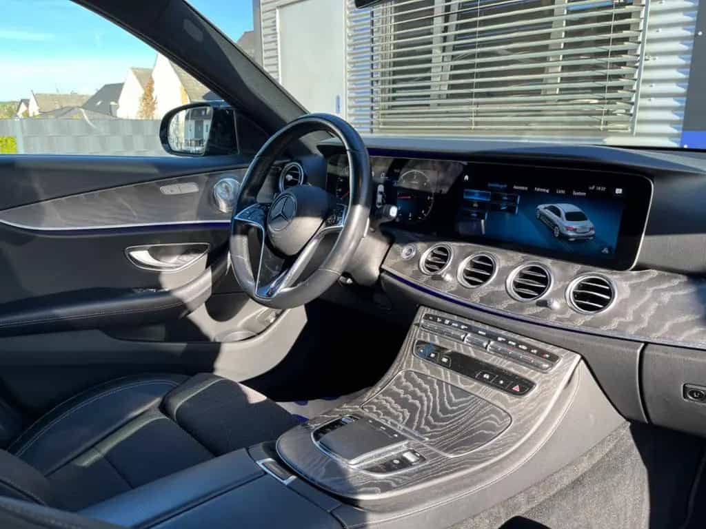 Mercedes-Benz E-Class 220 d Avatgarde*LED*PANO*WIDESCREEN*360° 07/2021-photo-10