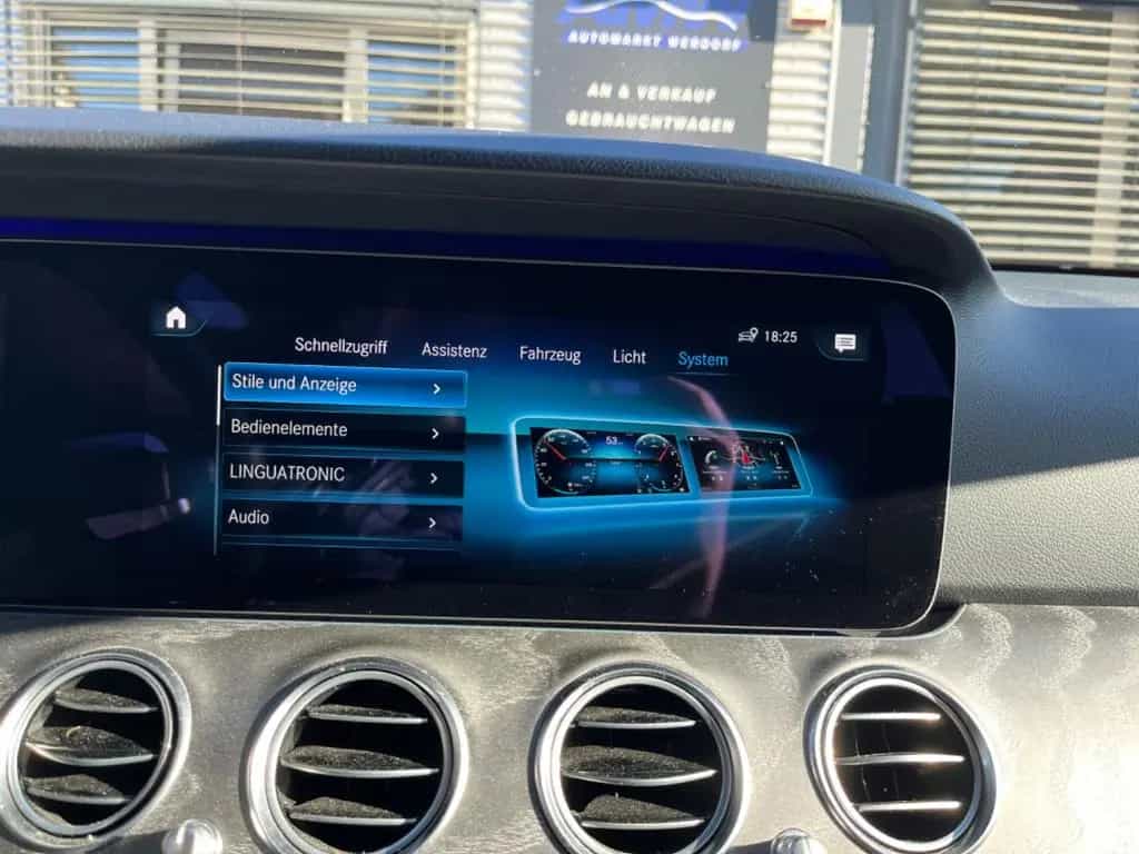 Mercedes-Benz E-Class 220 d Avatgarde*LED*PANO*WIDESCREEN*360° 07/2021-photo-26