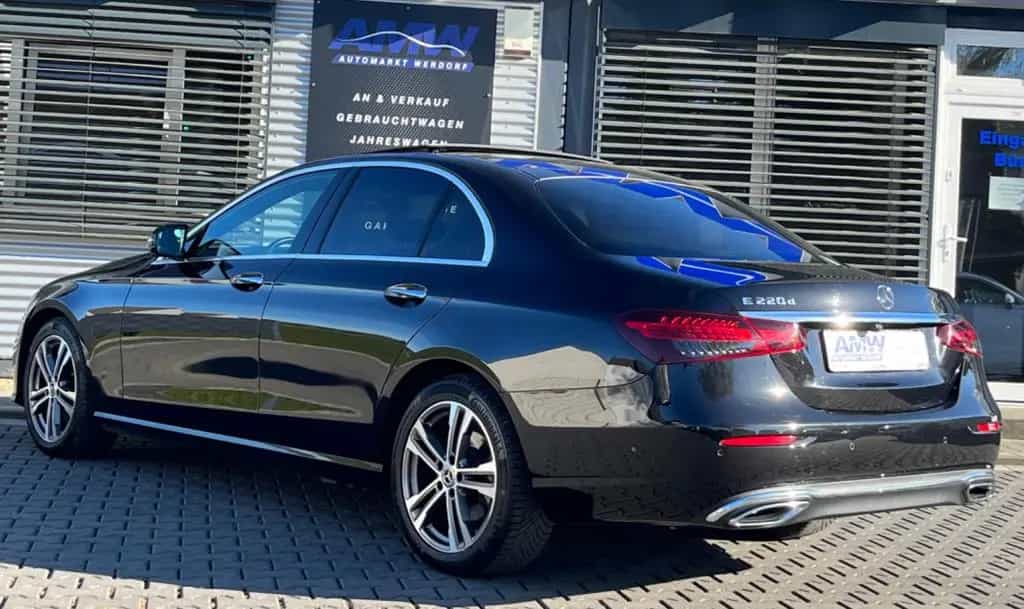 Mercedes-Benz E-Class 220 d Avatgarde*LED*PANO*WIDESCREEN*360° 07/2021-photo-1