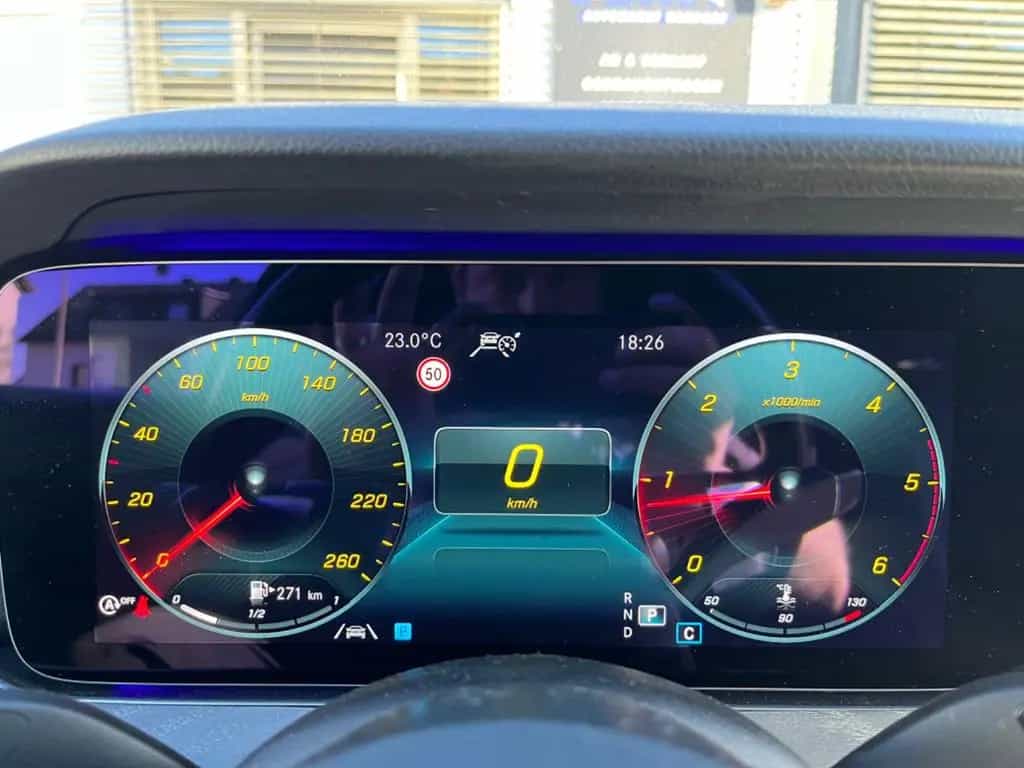 Mercedes-Benz E-Class 220 d Avatgarde*LED*PANO*WIDESCREEN*360° 07/2021-photo-30